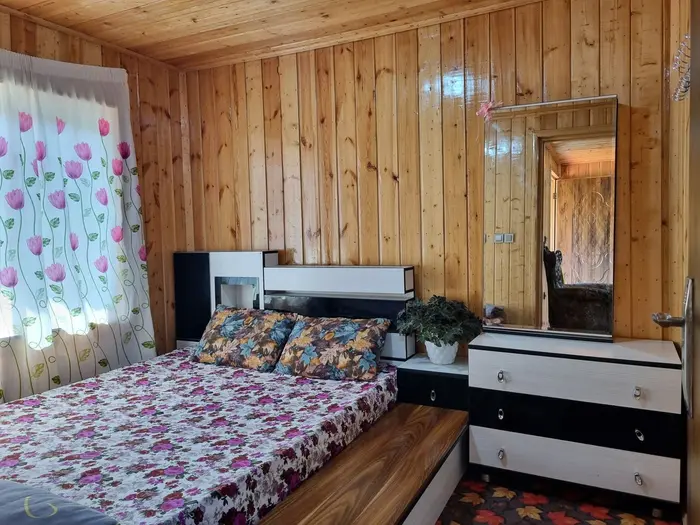 کلبه یک خوابه جنگلی لیام - اتاق خواب 