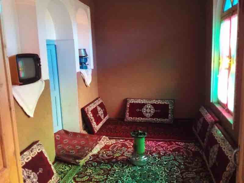 بوم گردی نارگل سبزوار3 - 2 - تصویراتاق۱۲ +۶ متری با دربند وسط