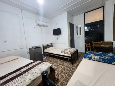 بومگردی عمارت نخلستان - واحد عهد جدید ۴