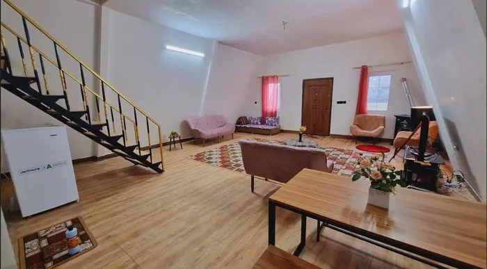 ویلا سه خوابه سوئیسی گلچین - نمای پذیرایی طبقه اول