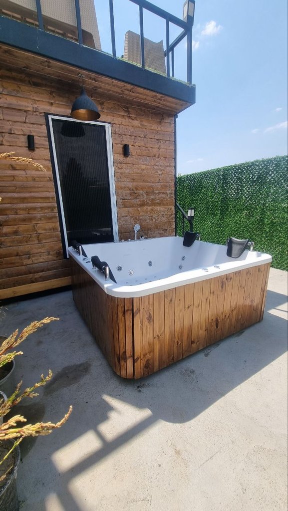 دوخوابه سوئیسی دهکده گوشه