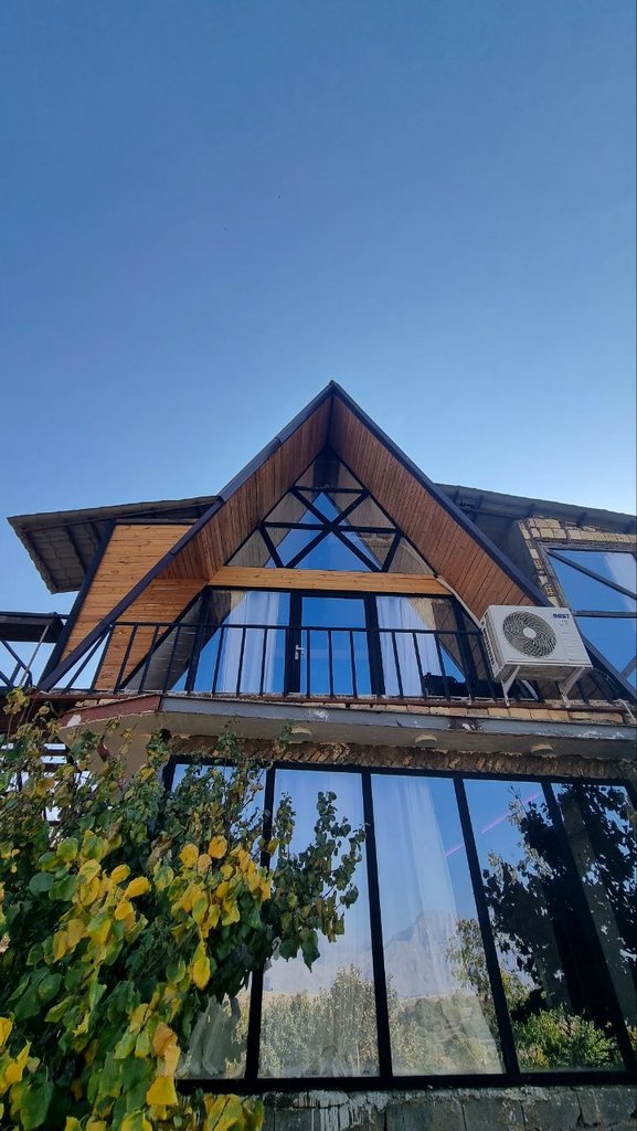 کلبه یک خوابه سوئیسی جنگلی محمدی