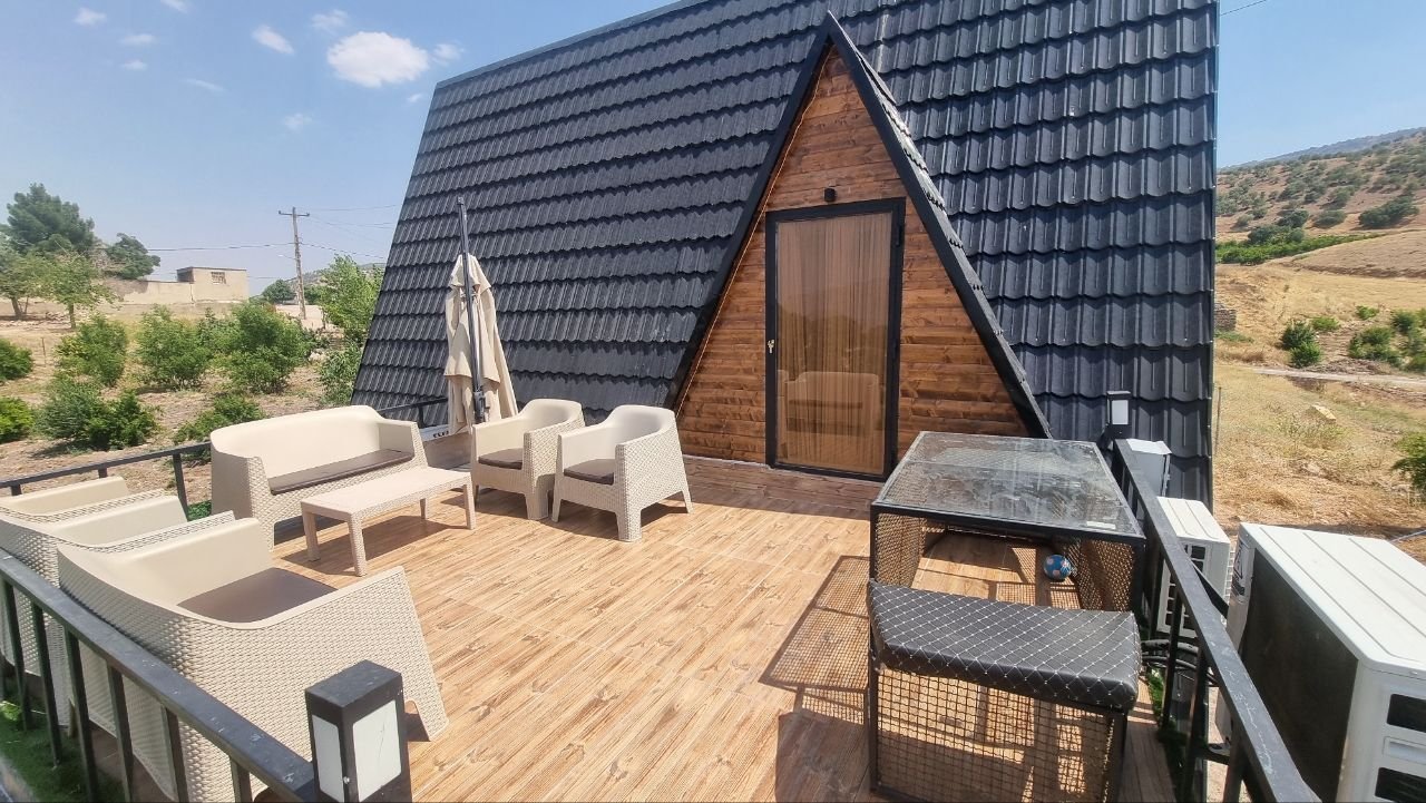 دوخوابه سوئیسی دهکده گوشه