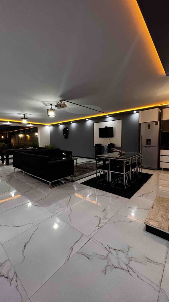 سه خوابه استخردار آبگرم دنج ۲