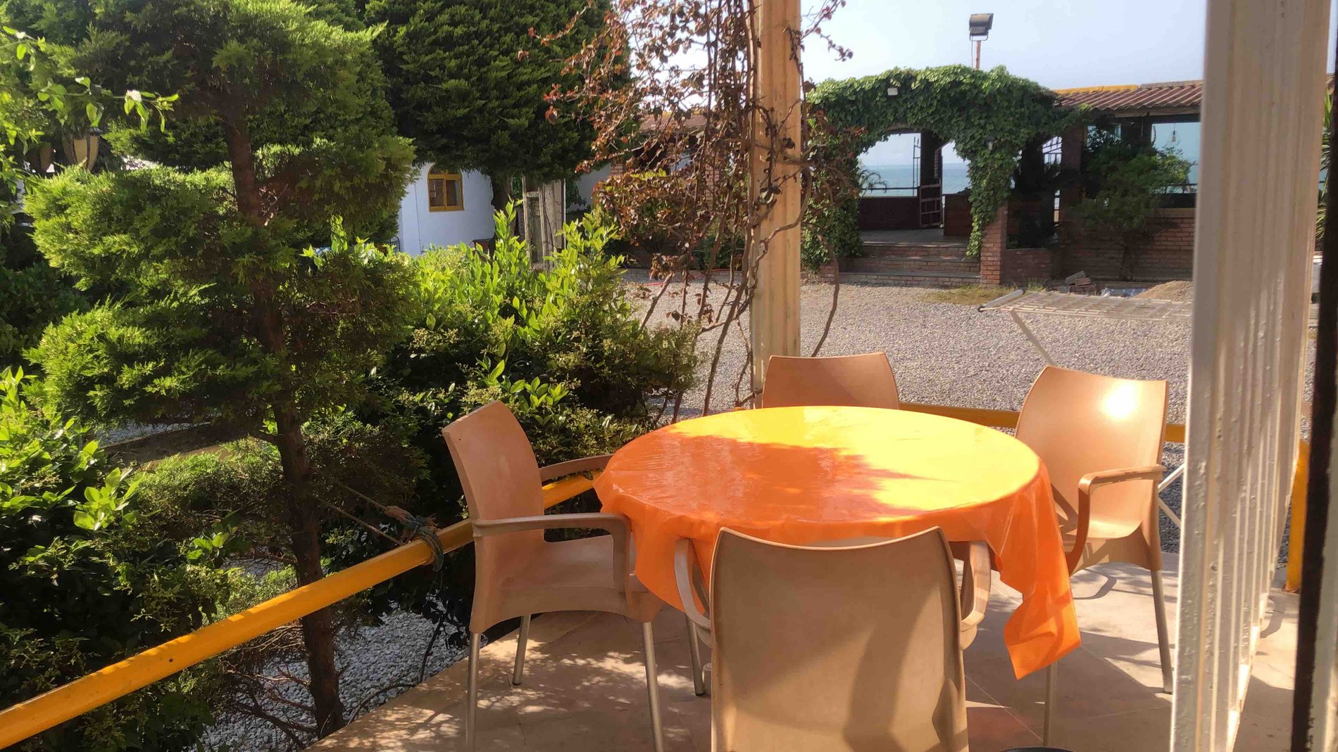 ویلا دوخوابه رو به دریا نوبهار - واحد 5