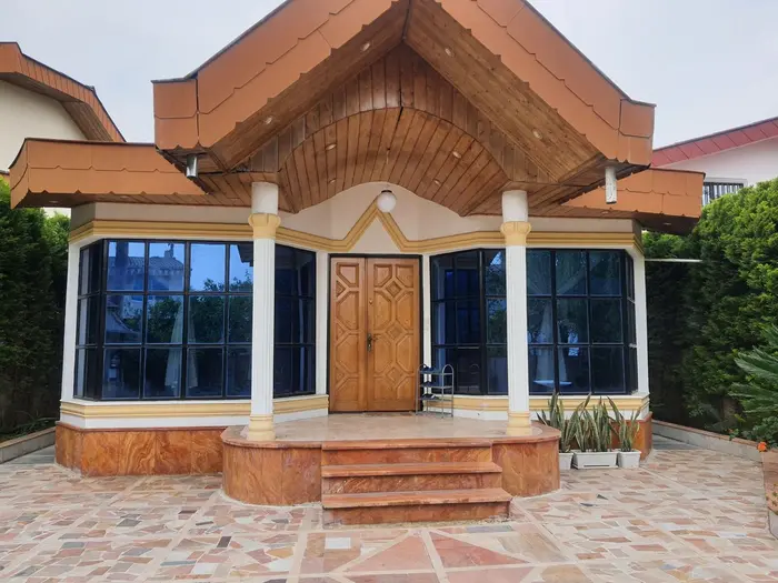 ویلا دوخوابه آووکادو - نمای جلوی ویلا