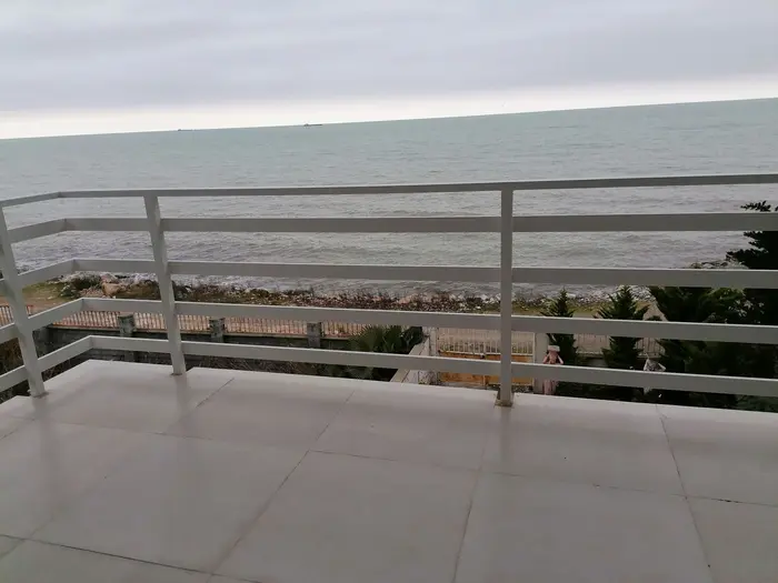 ویلا سه خوابه  ساحلی دیانا - تراس بالا