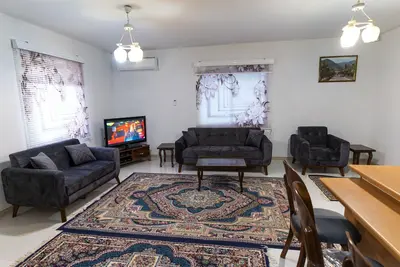 ویلا دوخوابه جنگلی استخردار آبگرم لپاسرک