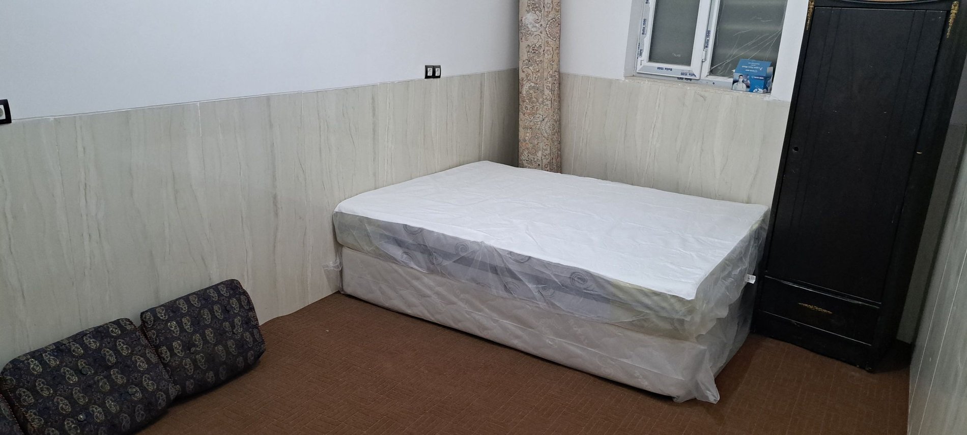 سوئیت سه خوابه صفائیه - اتاق خواب دو تخته