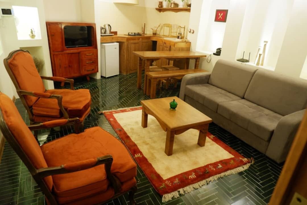 سوئیت یک خوابه راوک