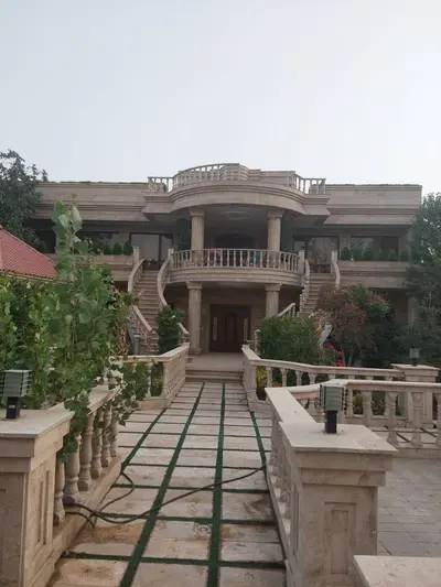 ویلا چهارخوابه استخردار عمارت امیر