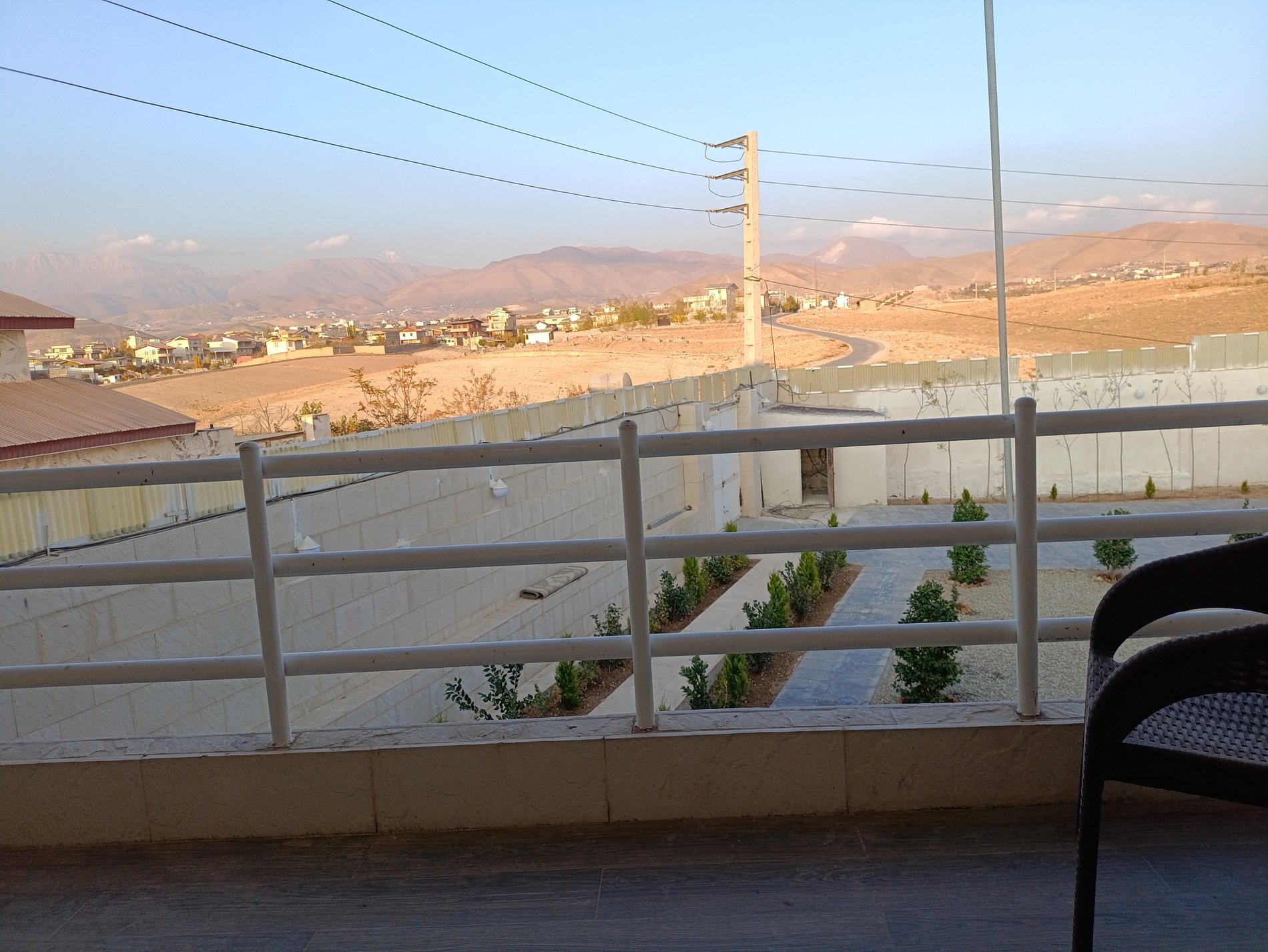 ویلا چهارخوابه دوبلکس استخردار آبگرم اربابی مهرآباد