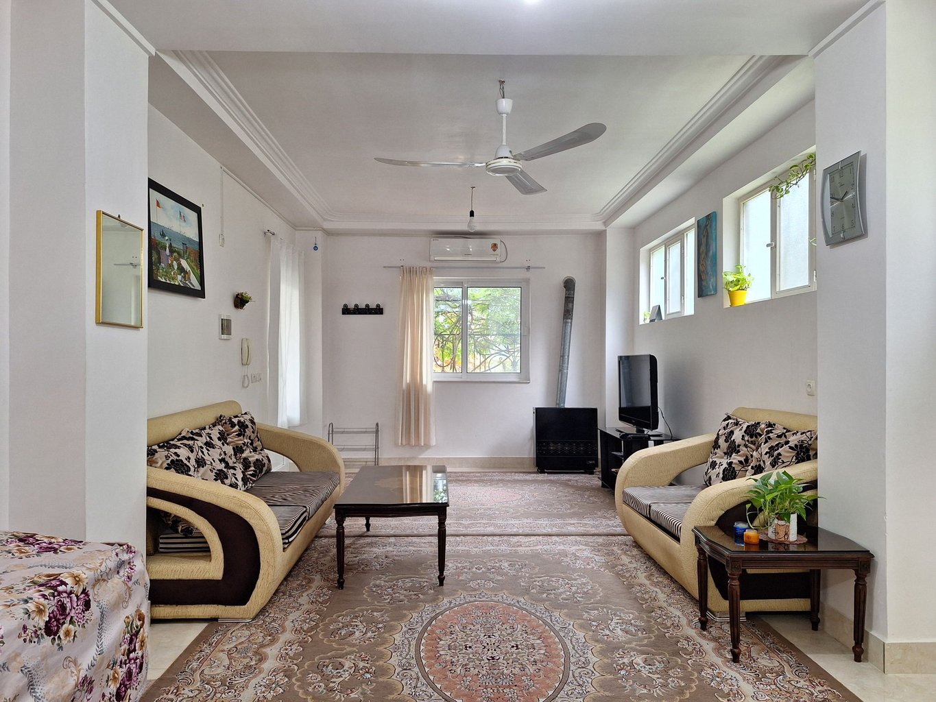 فلت آزادمهر