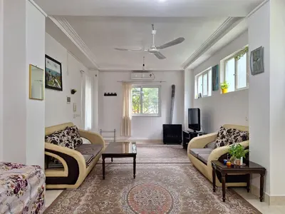 سوئیت فلت آزادمهر