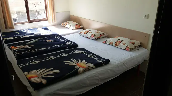 سوئیت یک خوابه تختی 1