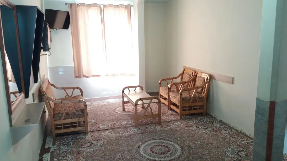 سوئیت یک خوابه تختی 1