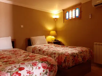 بومگردی خانه سه نیک - واحد داریوش