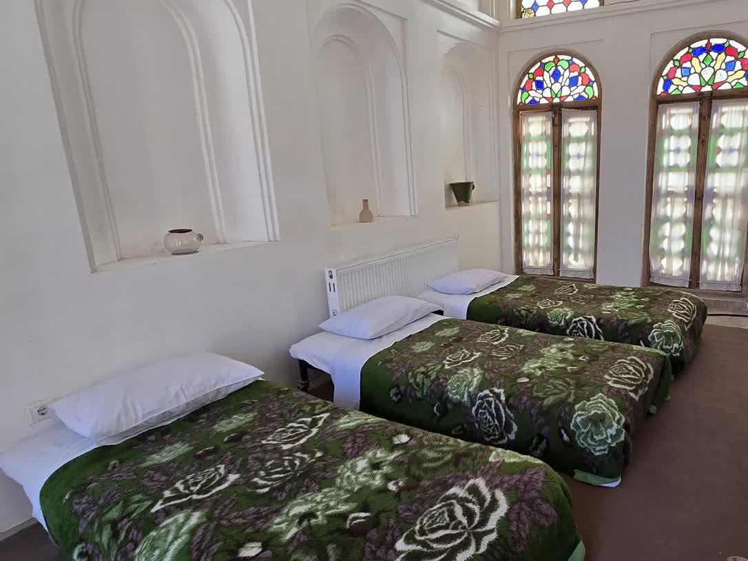 سوئیت خانه سه نیک -واحد کسرا بدون سرویس و حمام اختصاصی