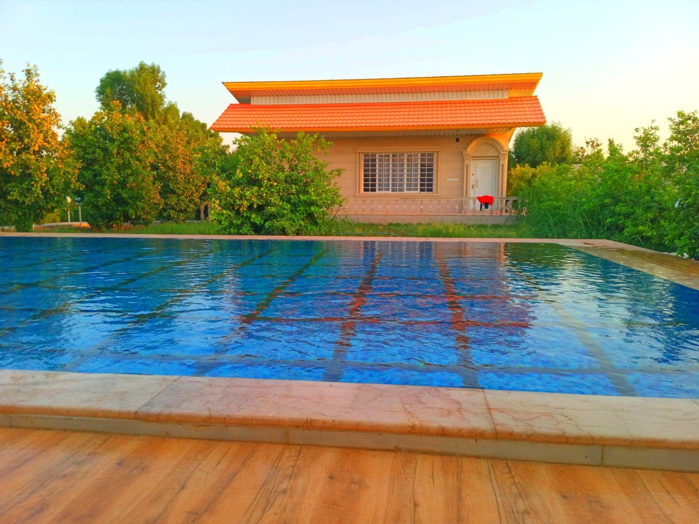 یک خوابه استخردار تاراز