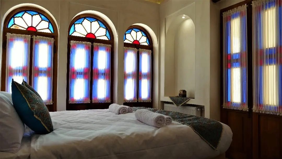 اقامتگاه سنتی سرای صباغیان - واحد ترمه سه دری 205