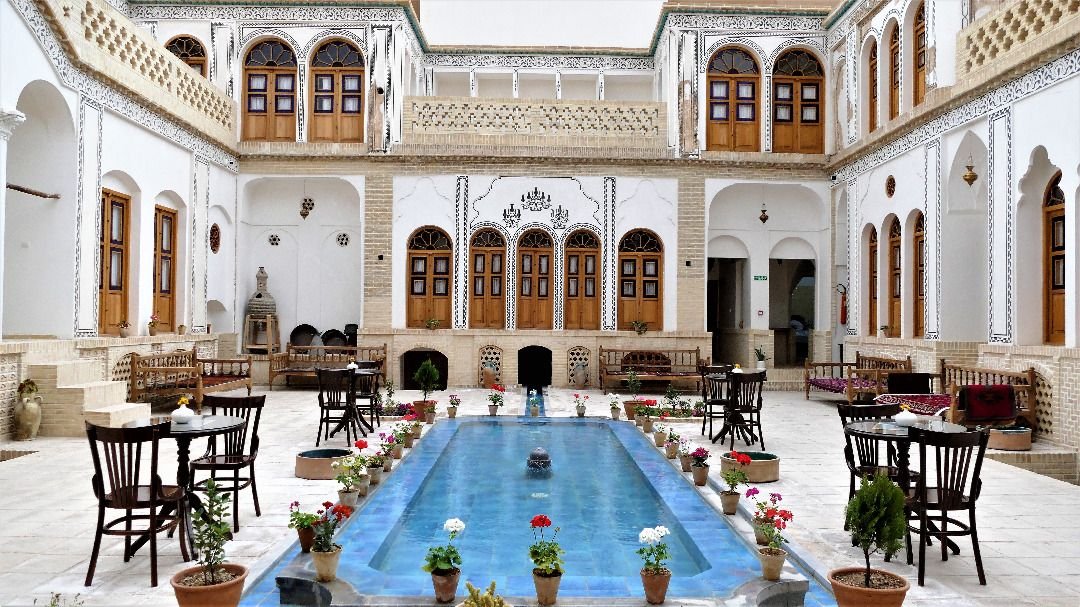 اقامتگاه سنتی سرای صباغیان - واحد گوهر سه دری