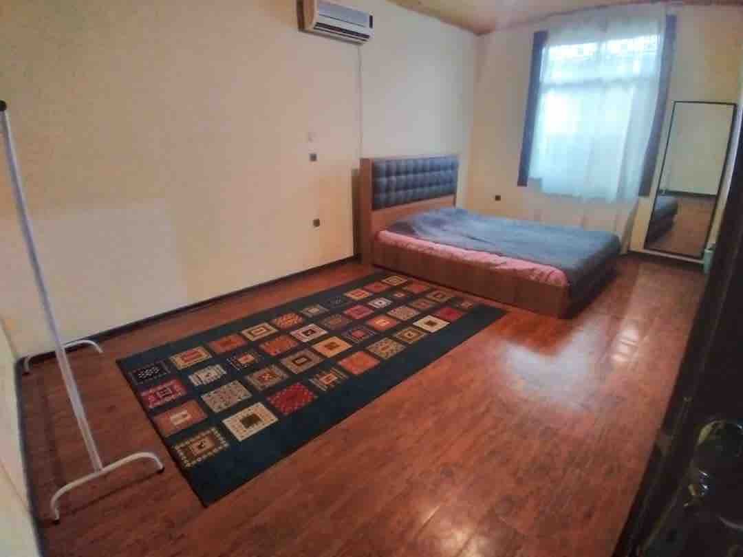 یک خوابه استخردار آبگرم پدری