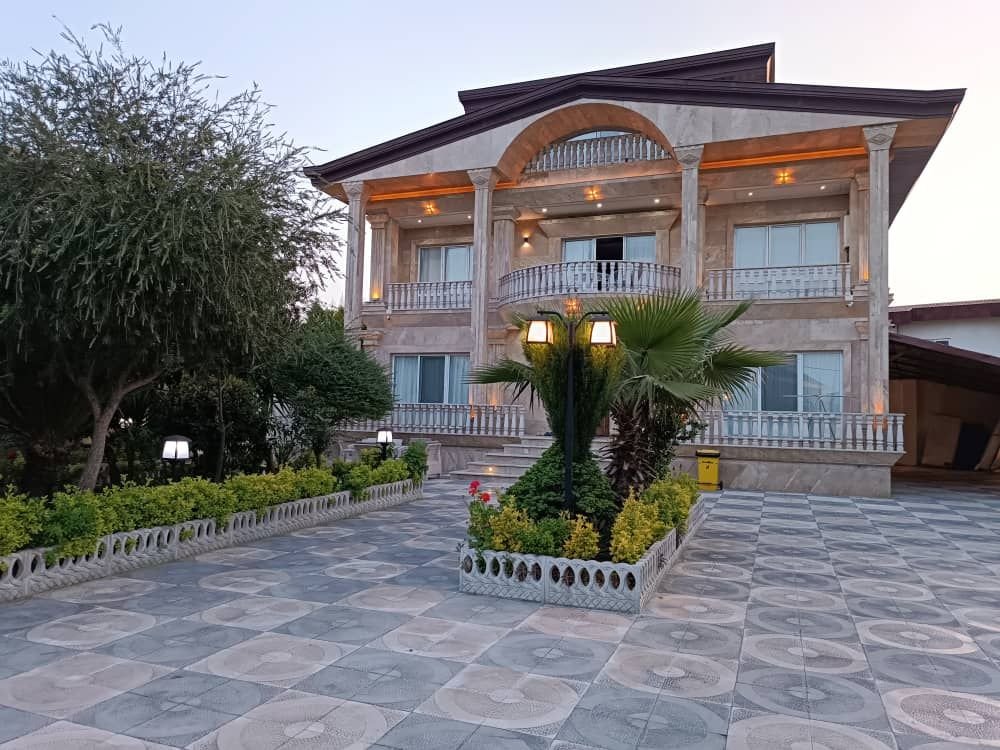 ویلا چهارخوابه استخردار آبگرم عمارت شمشاد