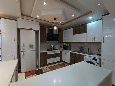 ویلا چهارخوابه استخردار آبگرم عمارت شمشاد