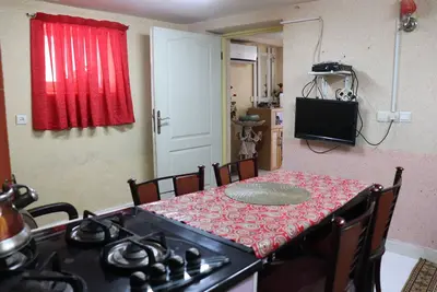 سوئیت یک خوابه حلاجیان