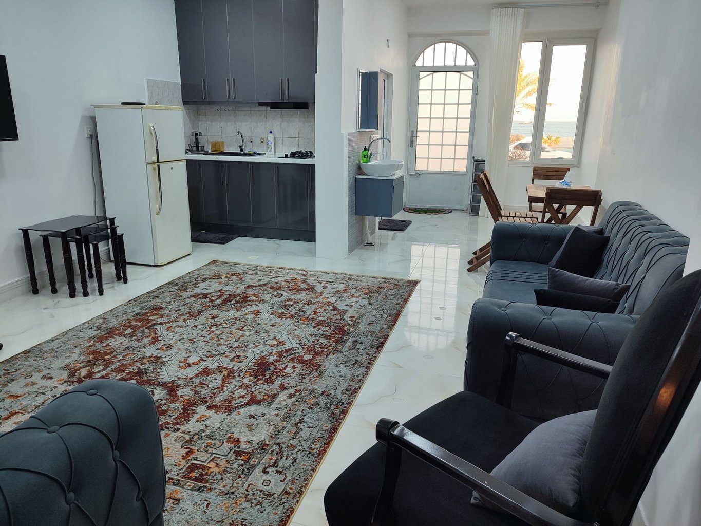 آپارتمان یک خوابه ساحلی صدف چابهار