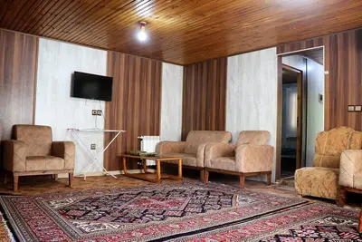 کلبه دوخوابه چوبی جنگلی شالما 1