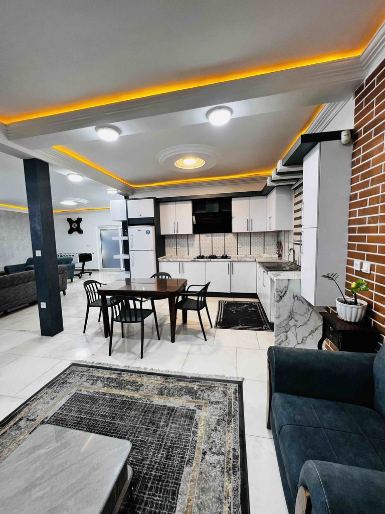 ویلا چهارخوابه استخردار آبگرم خط دریا