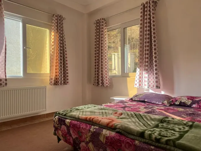 ویلا دوخوابه جنگلی رودخانه آرامش