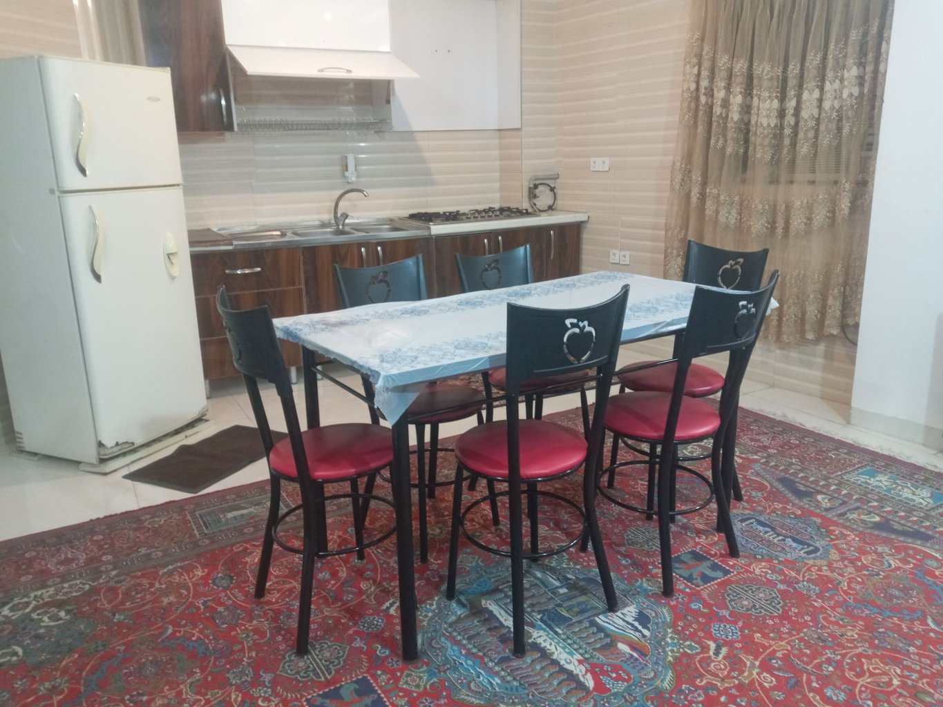 آپارتمان بهشت گمشده