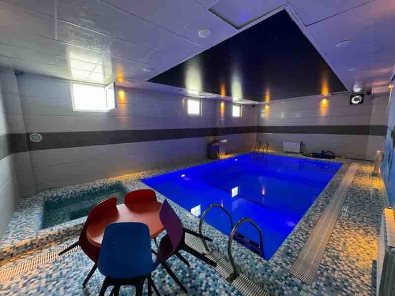 چهارخوابه استخردار آبگرم نیلوفر