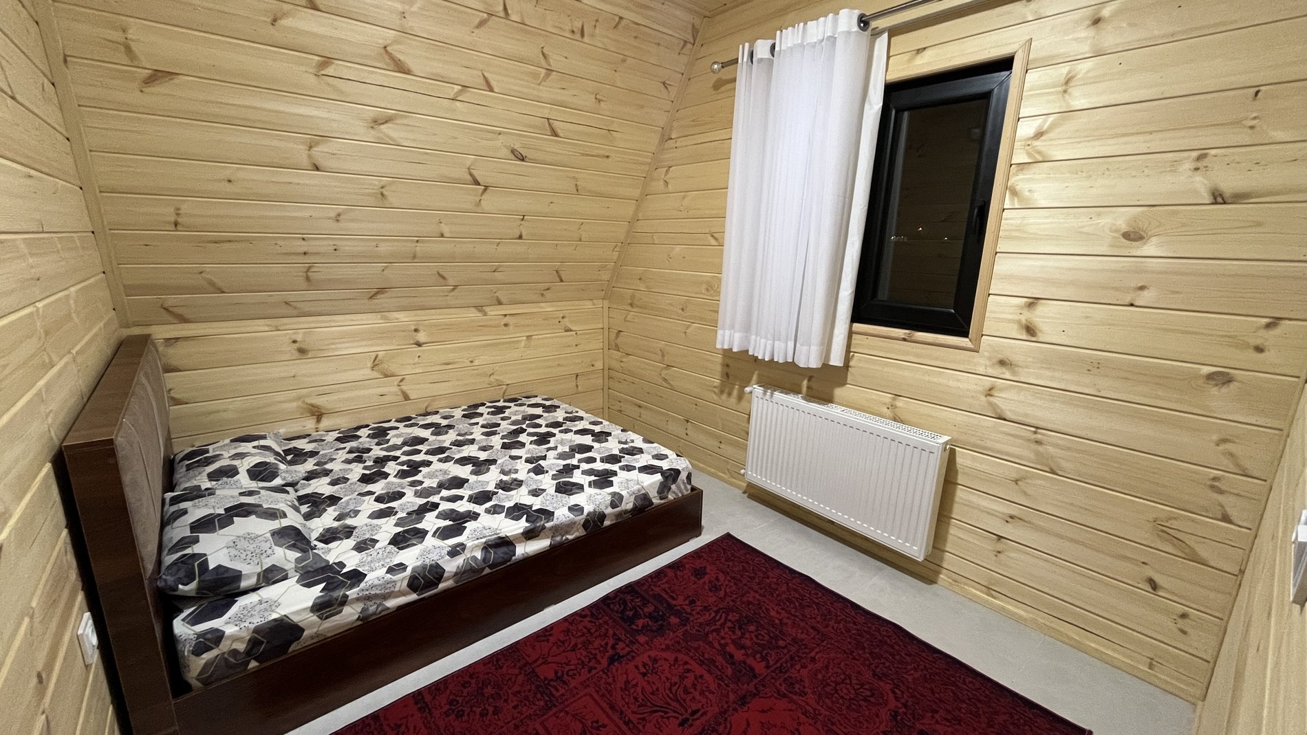 کلبه کلبه چوبی آیریک گیسوم