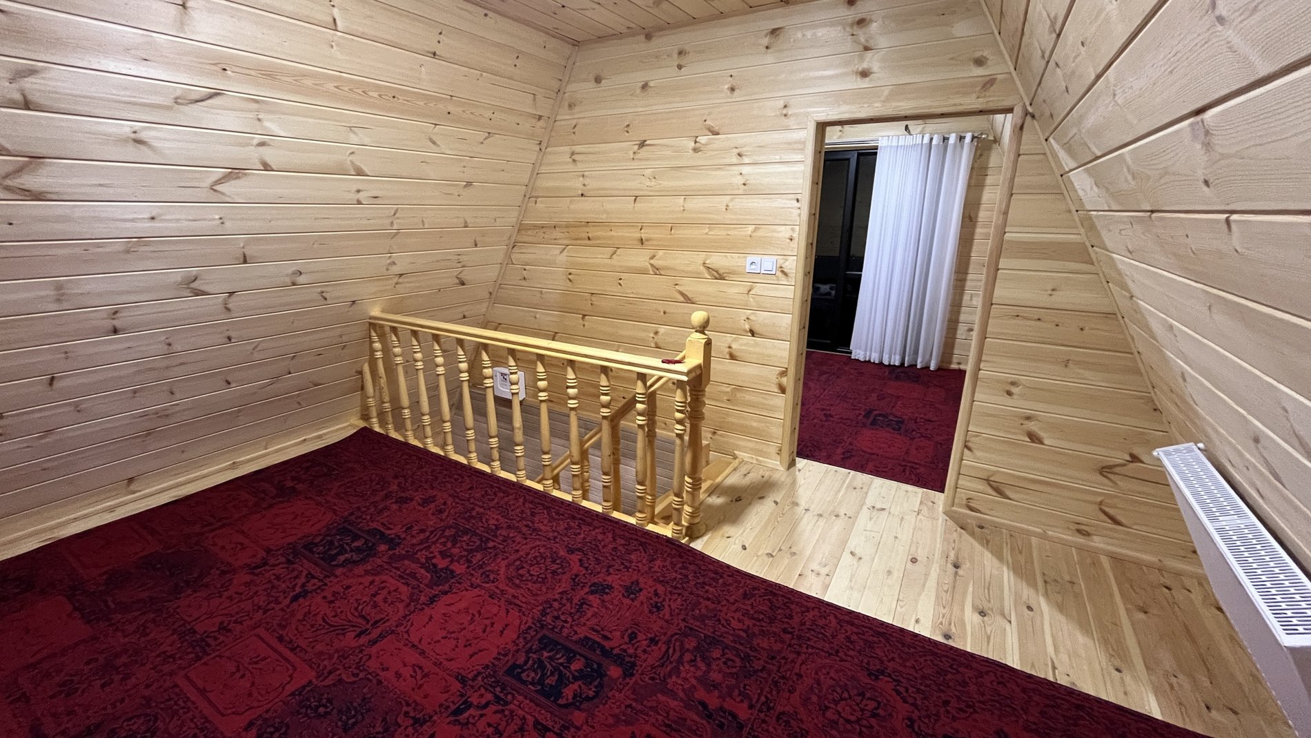 کلبه کلبه چوبی آیریک گیسوم