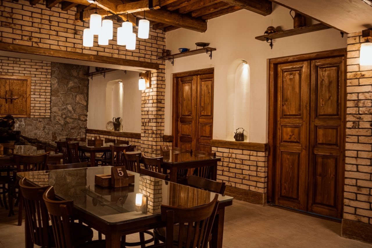 اقامتگاه سنتی بوتیک هتل امان - واحد ابر