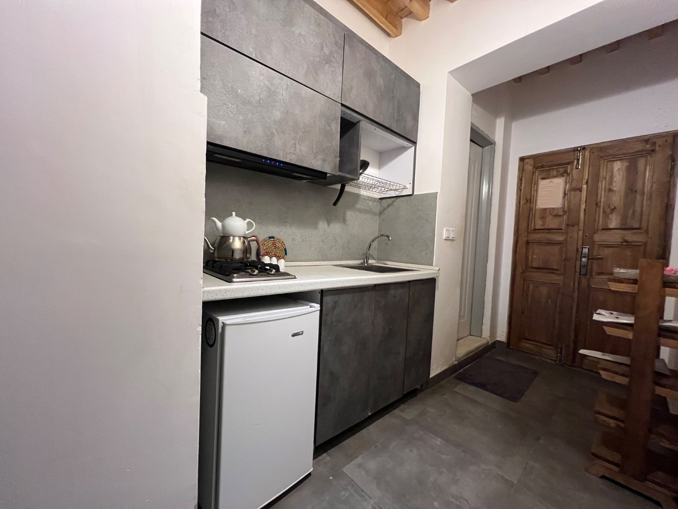 اقامتگاه سنتی بوتیک هتل امان - واحد ماه