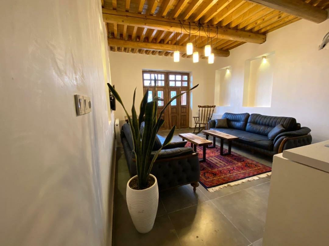 اقامتگاه سنتی بوتیک هتل امان - واحد ماه