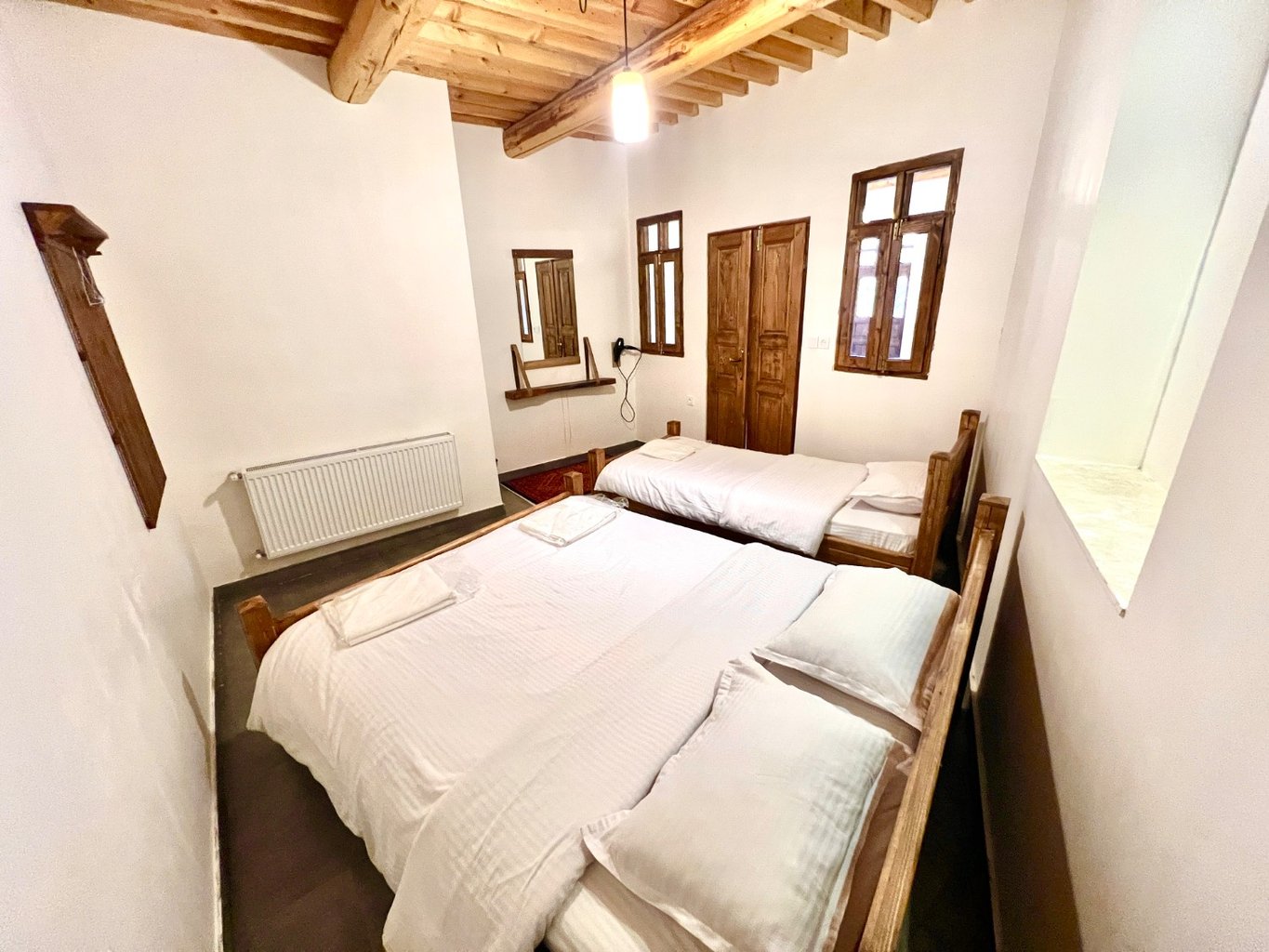 اقامتگاه سنتی بوتیک هتل امان - واحد خورشید