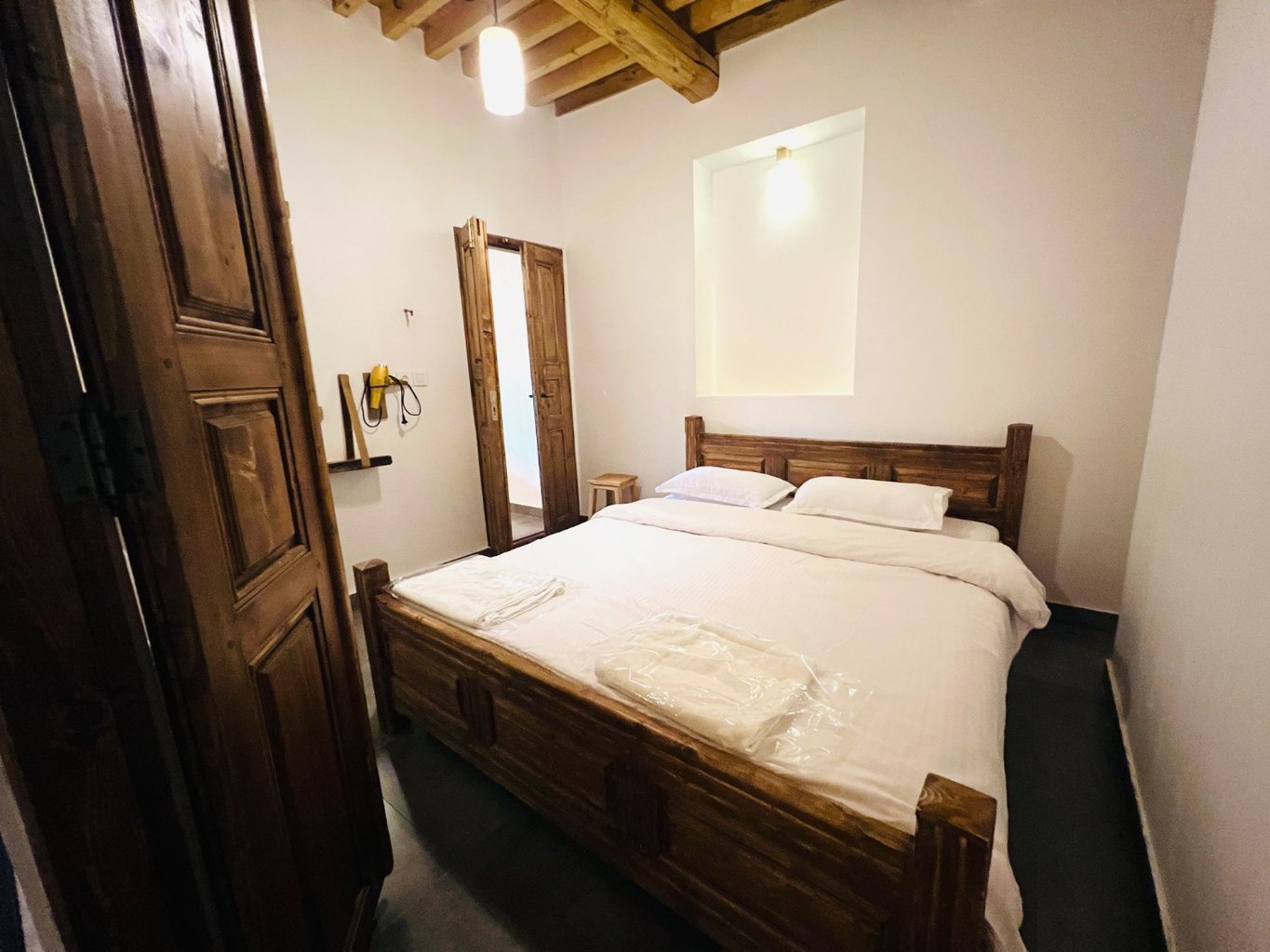 اقامتگاه سنتی بوتیک هتل امان - واحد ماه