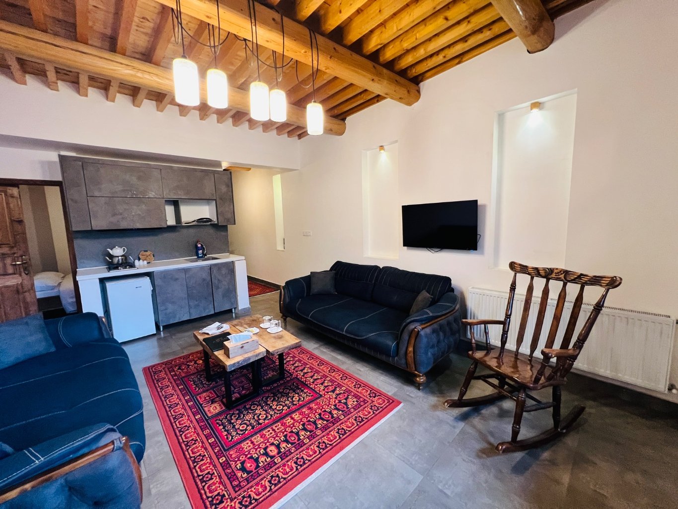 اقامتگاه سنتی بوتیک هتل امان - واحد ماه