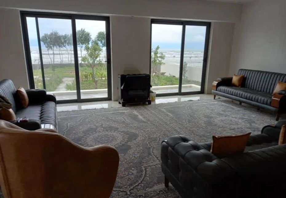 سه خوابه همسایه دریا