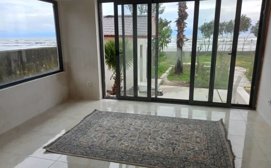 سه خوابه همسایه دریا