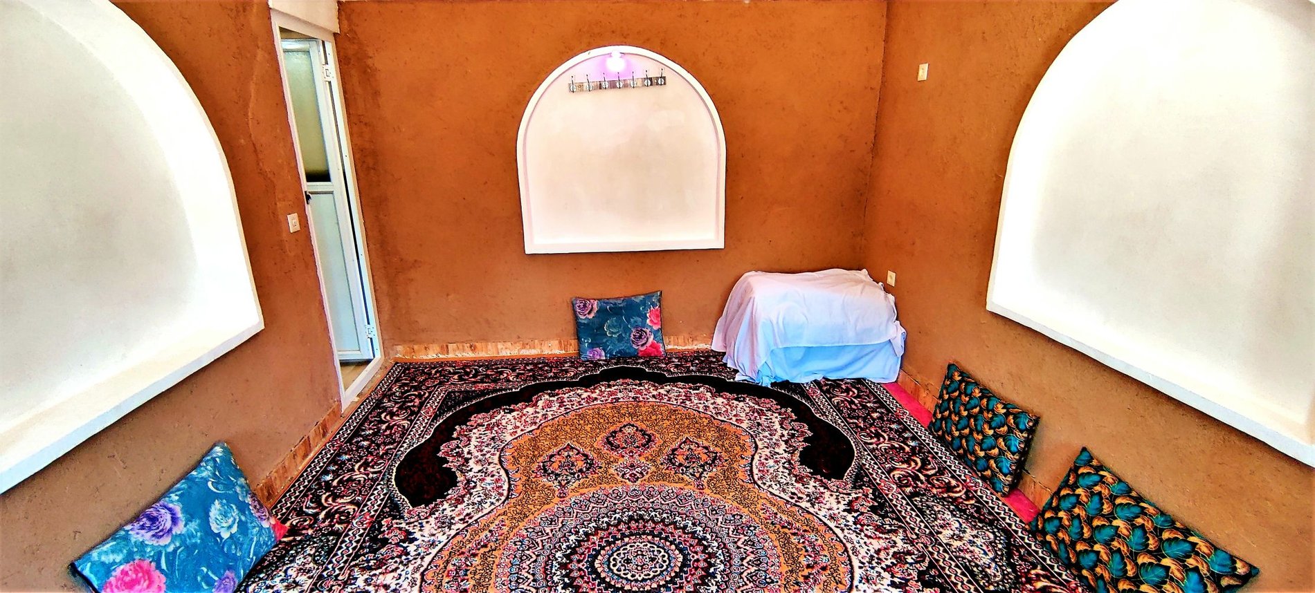 اقامتگاه سنتی ستاره  کویر - واحد ۳