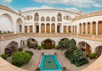 اقامتگاه سنتی احسان  واحد دوتخته خاتون نشین ۱۰۴