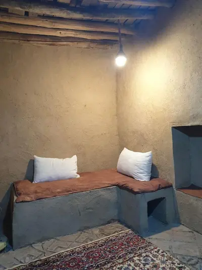 بومگردی قلعه تاریخی کریم خان - واحد شجاع ۹