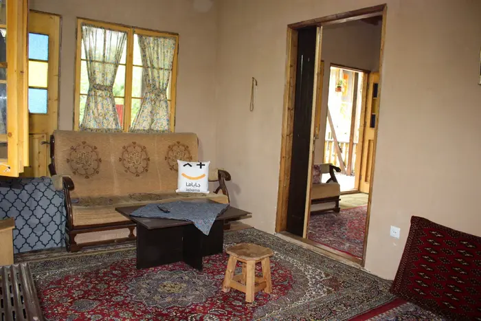 بوم گردی حاج رضا - واحد پایین خانه