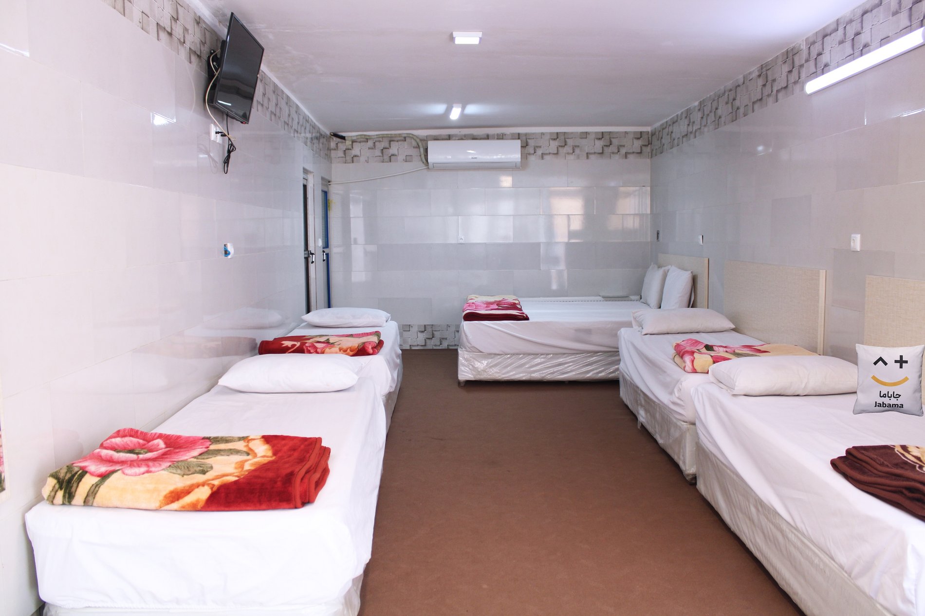 سوئیت فلت فخری - واحد شش تخته 101